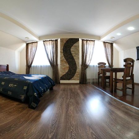 Дизайнерские - Апартаменты - Центр Vinnytsia Bagian luar foto