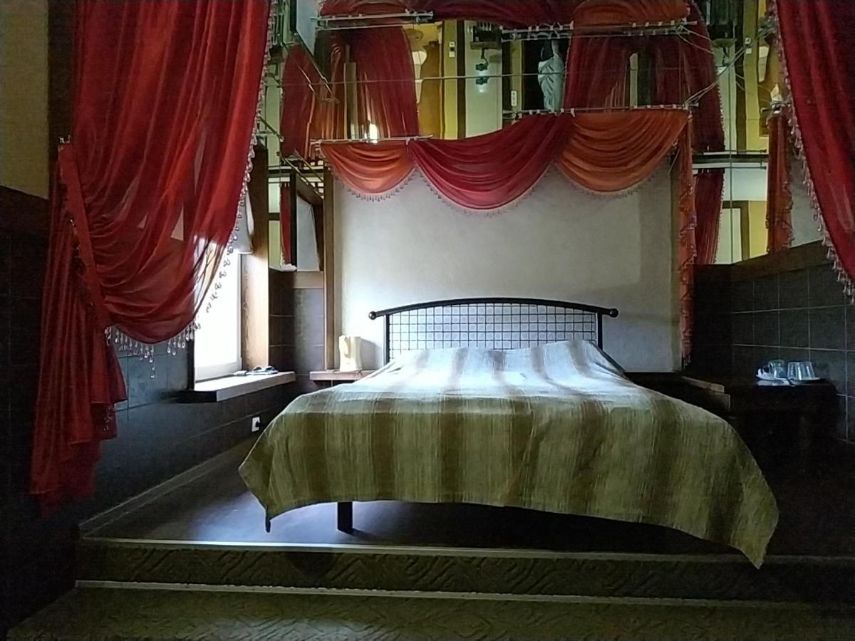 Дизайнерские - Апартаменты - Центр Vinnytsia Bagian luar foto